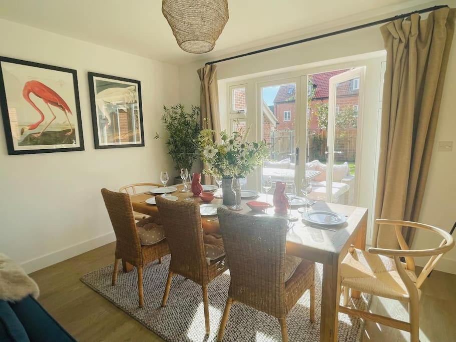 הולט Stunning! Beautiful Contemporary Property In Holt, Norfolk מראה חיצוני תמונה